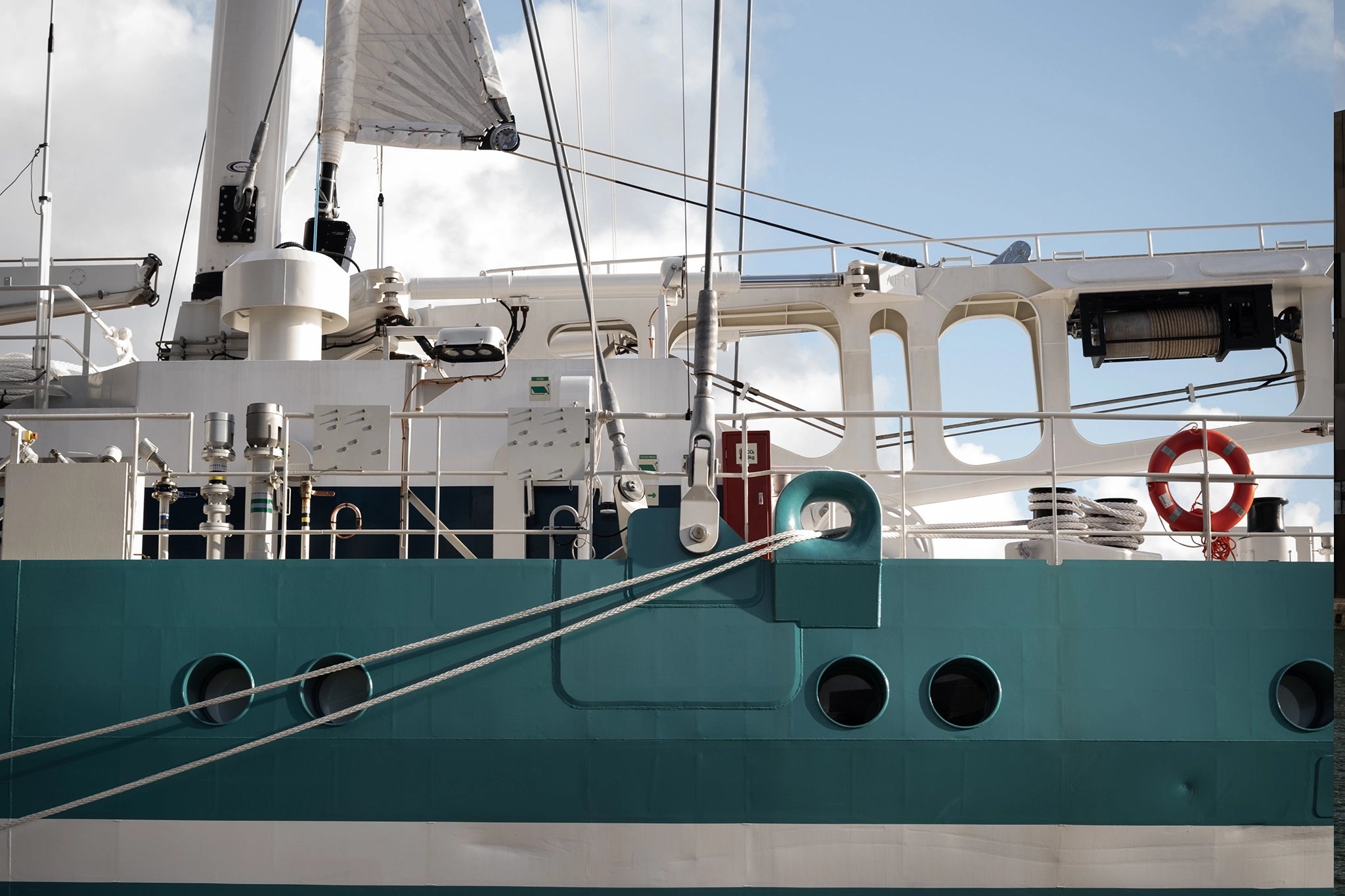 Sail Ship (Filter)